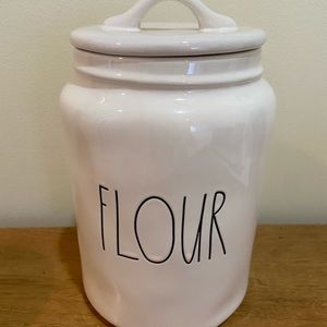 Rae Dunn flour canister